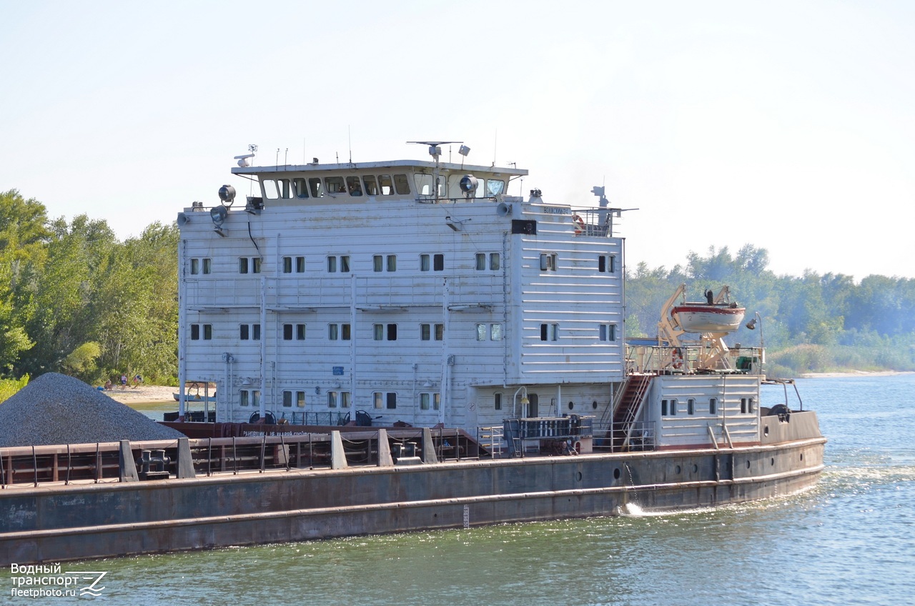 Волжский-24. Vessel superstructures