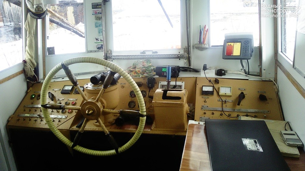 Чайка. Wheelhouses, Control panels