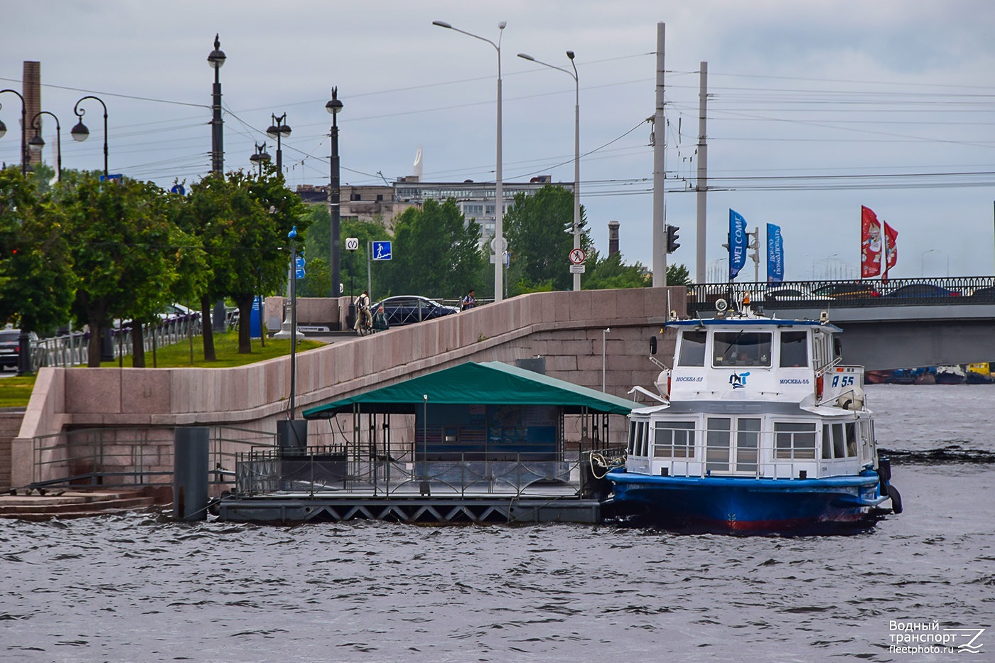 Неопознанный понтон, Москва-55