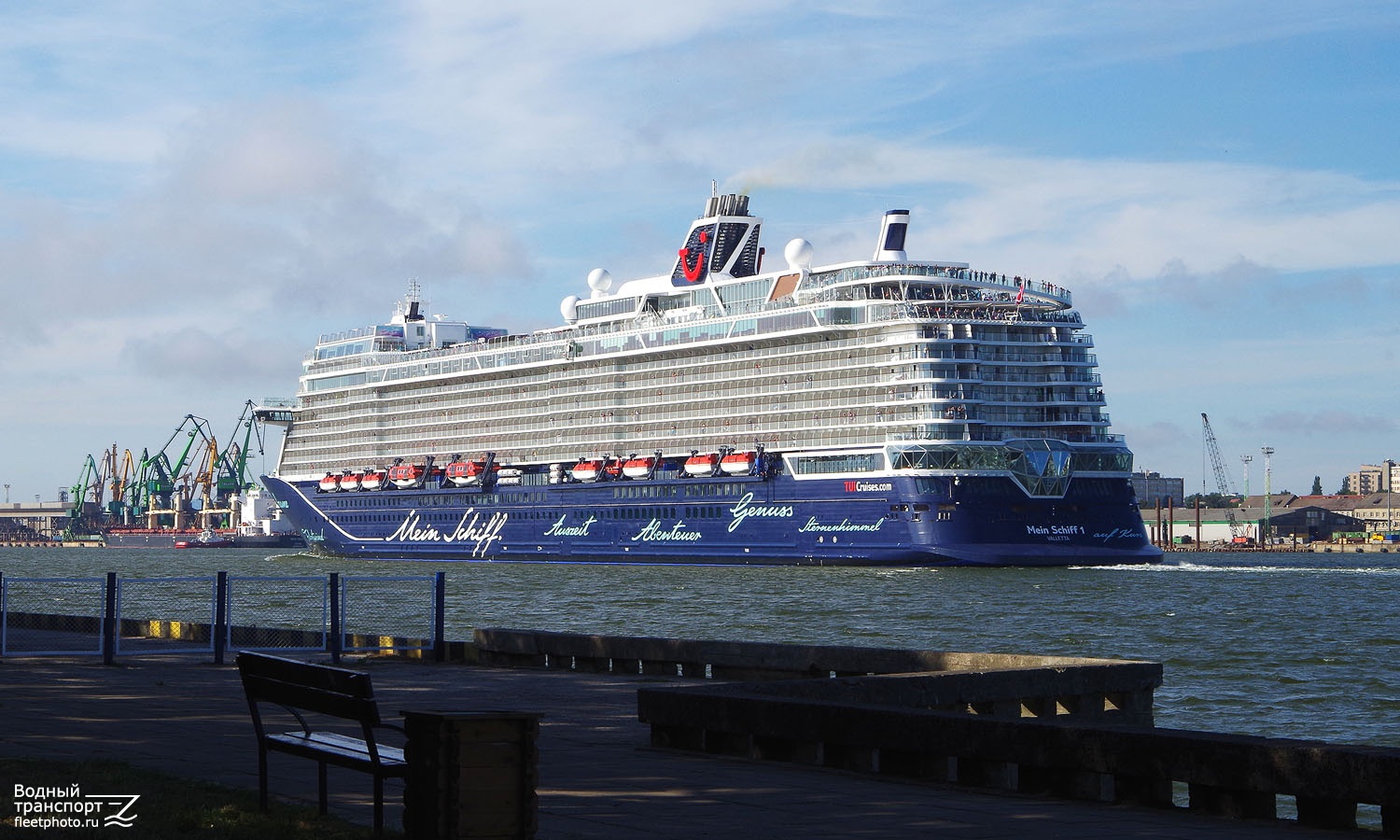 Mein Schiff 1