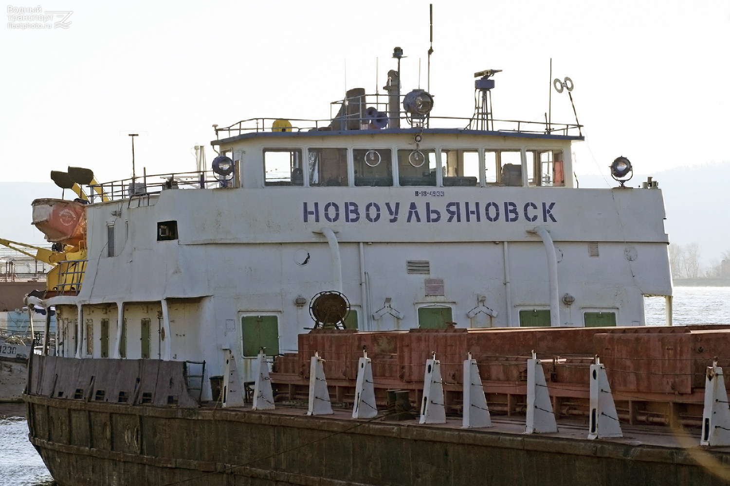 Новоульяновск. Vessel superstructures