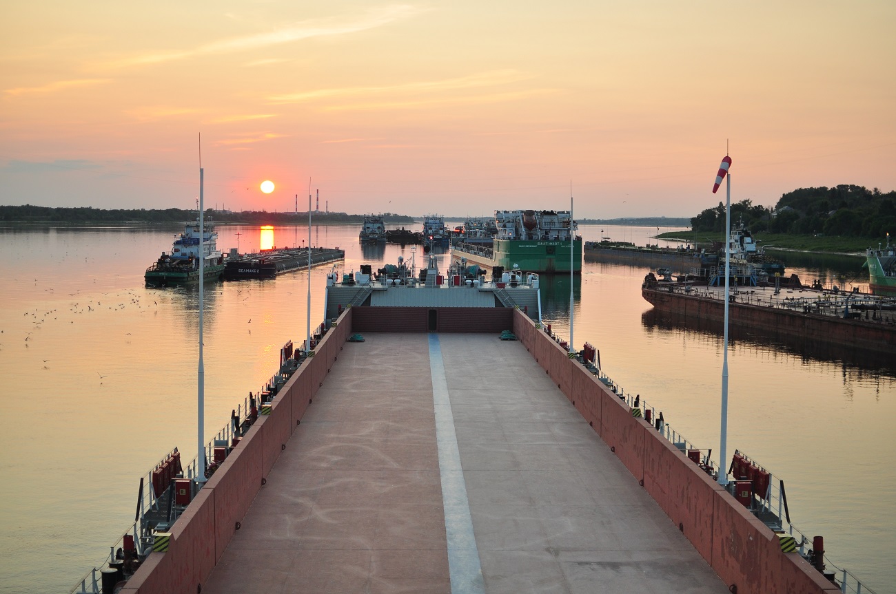 Урал-32, Белмакс 2, Балт-Флот 1, Балт Флот 6. View from wheelhouses and bridge wings, Deck views