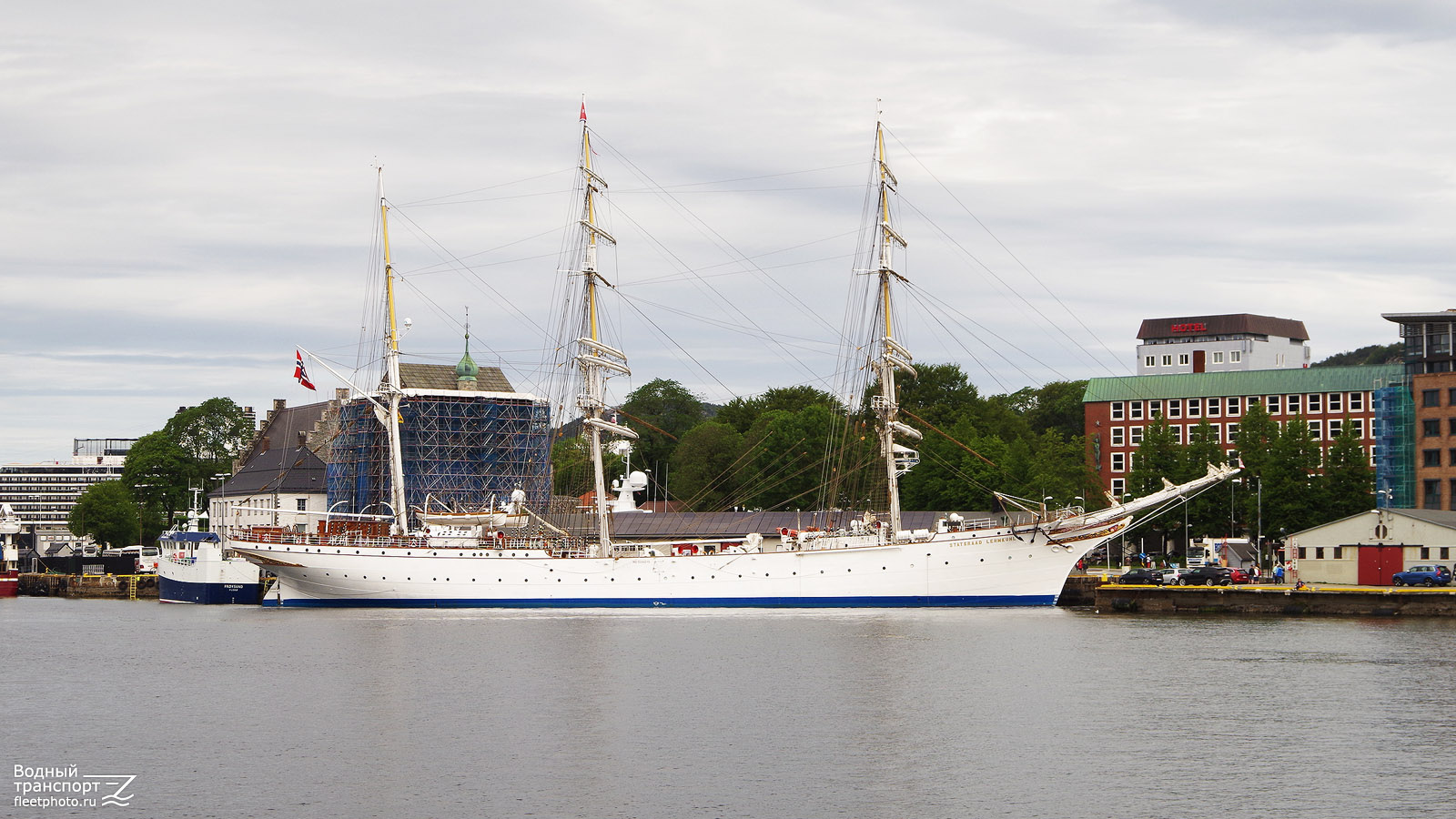 Statsraad Lehmkuhl