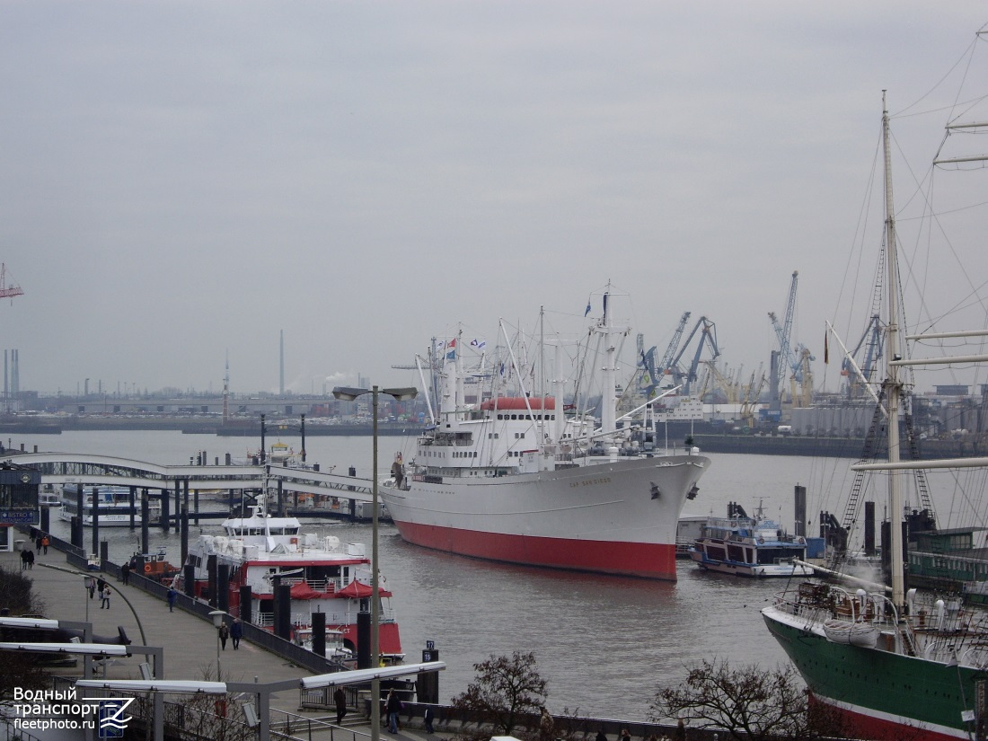 Cap San Diego, Rickmer Rickmers, Halunder Jet