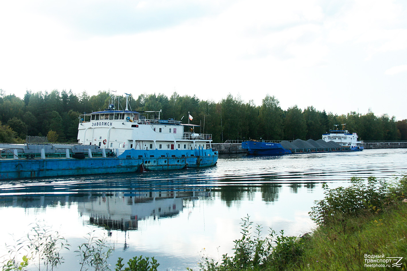 Заволжск, Окский-69. Vessel superstructures