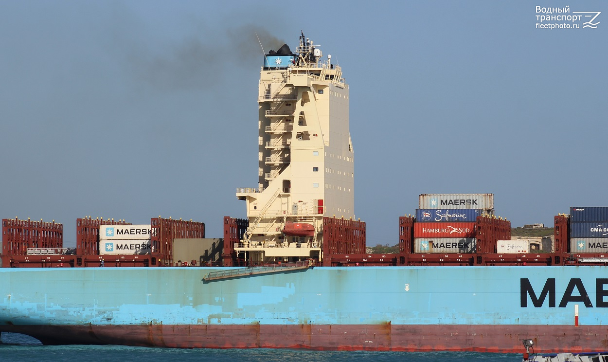 Maersk Lamanai. Надстройки