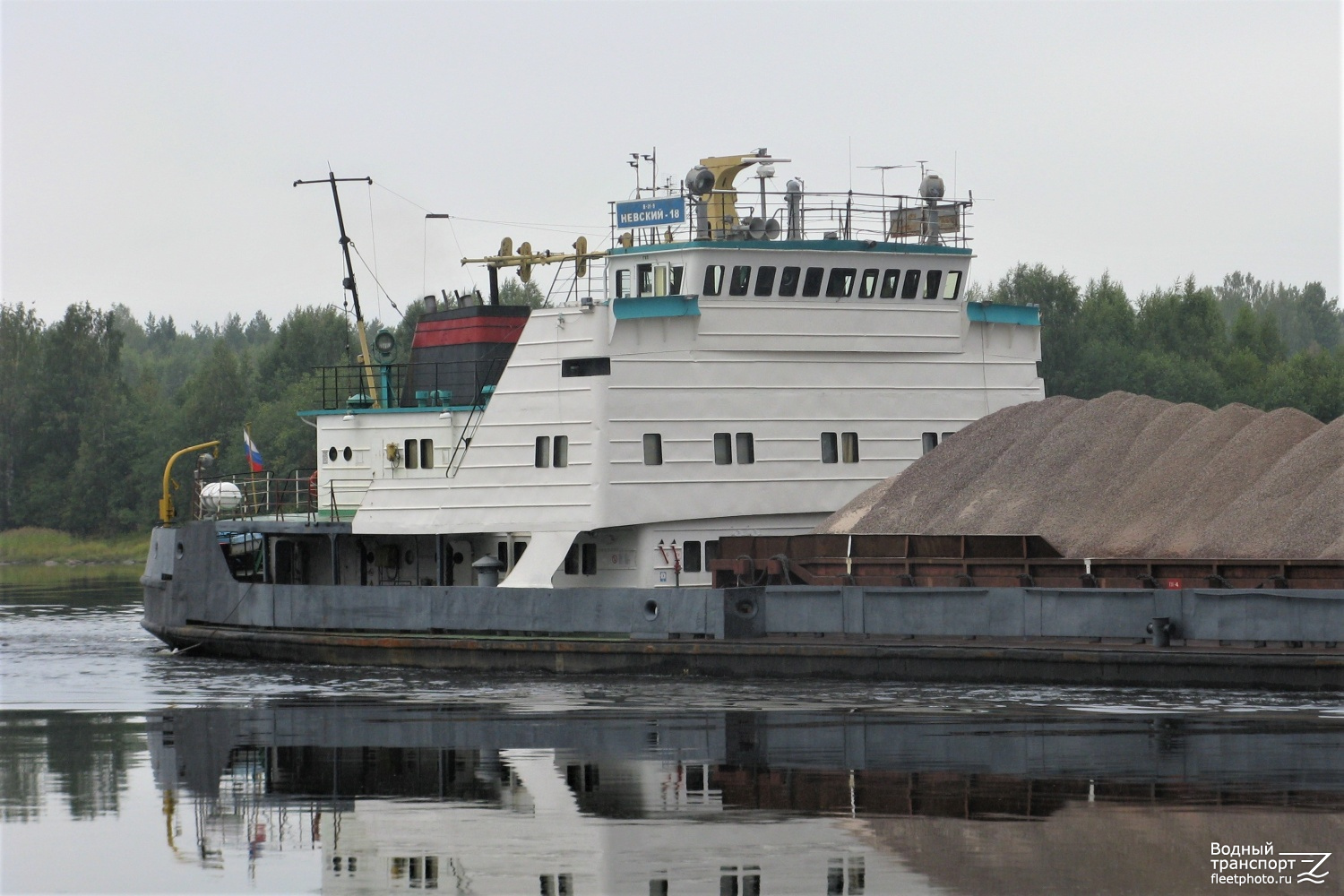 Невский-18. Vessel superstructures