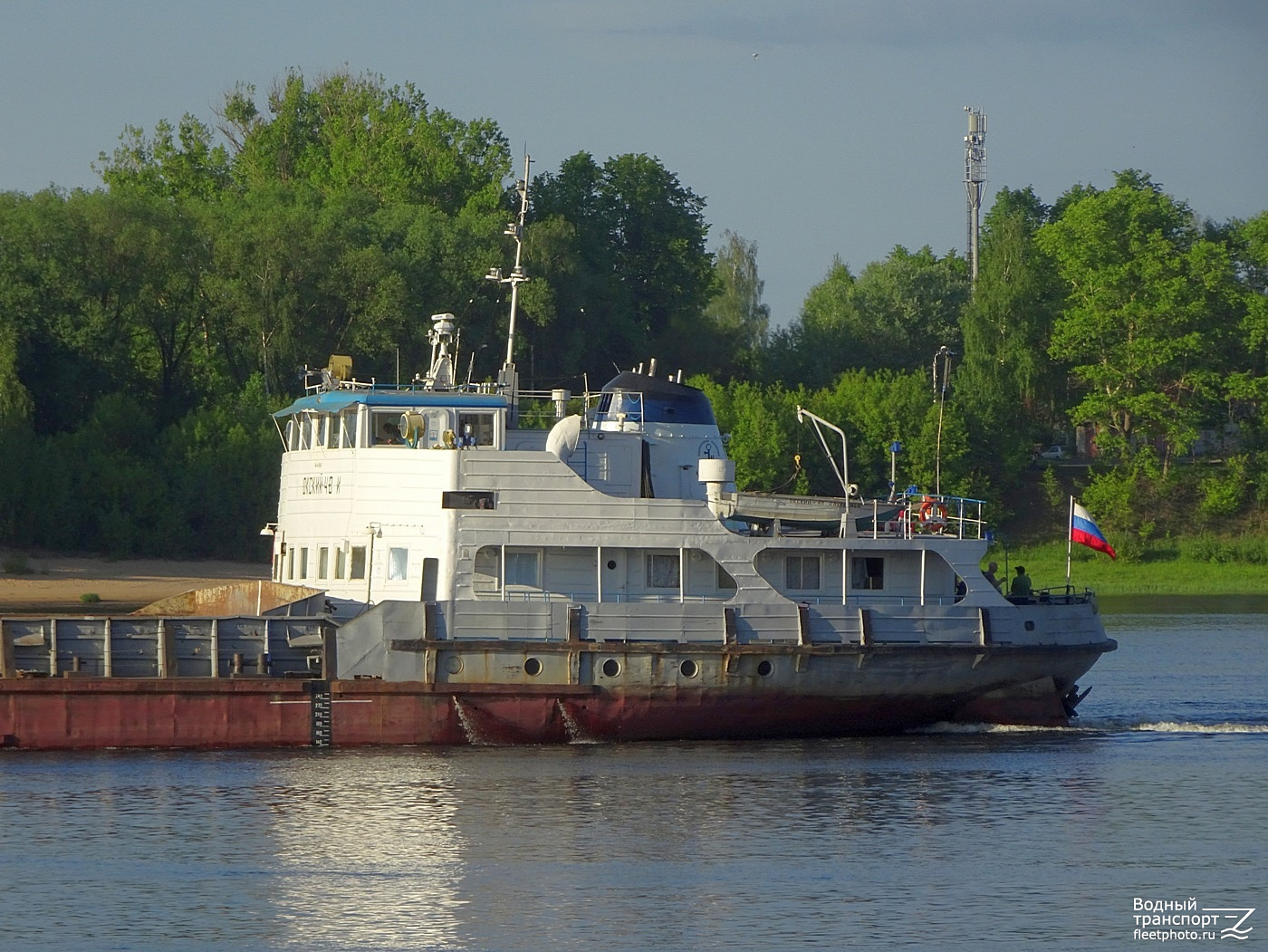 Окский-48И. Vessel superstructures