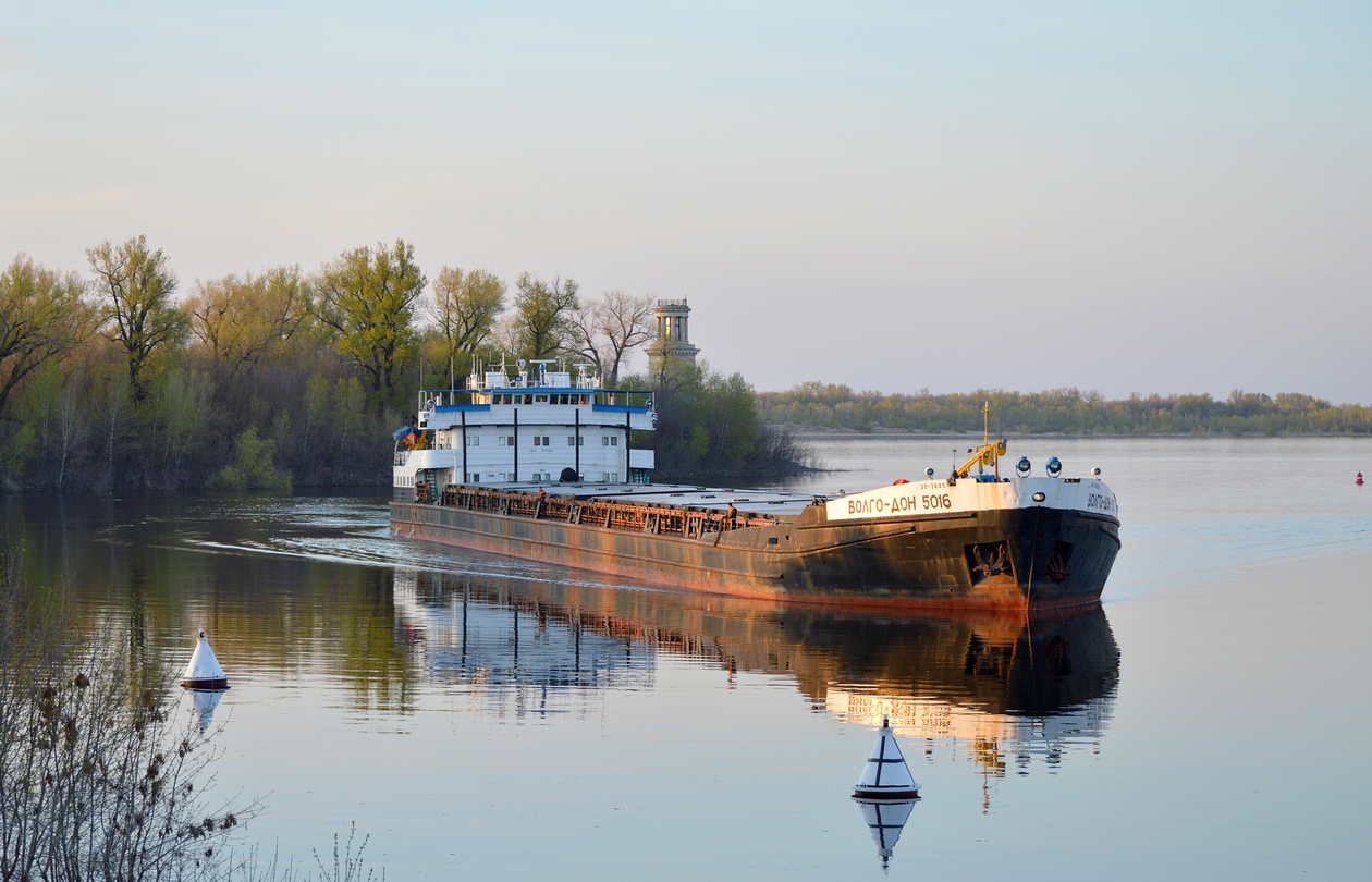 Волго-Дон 5016