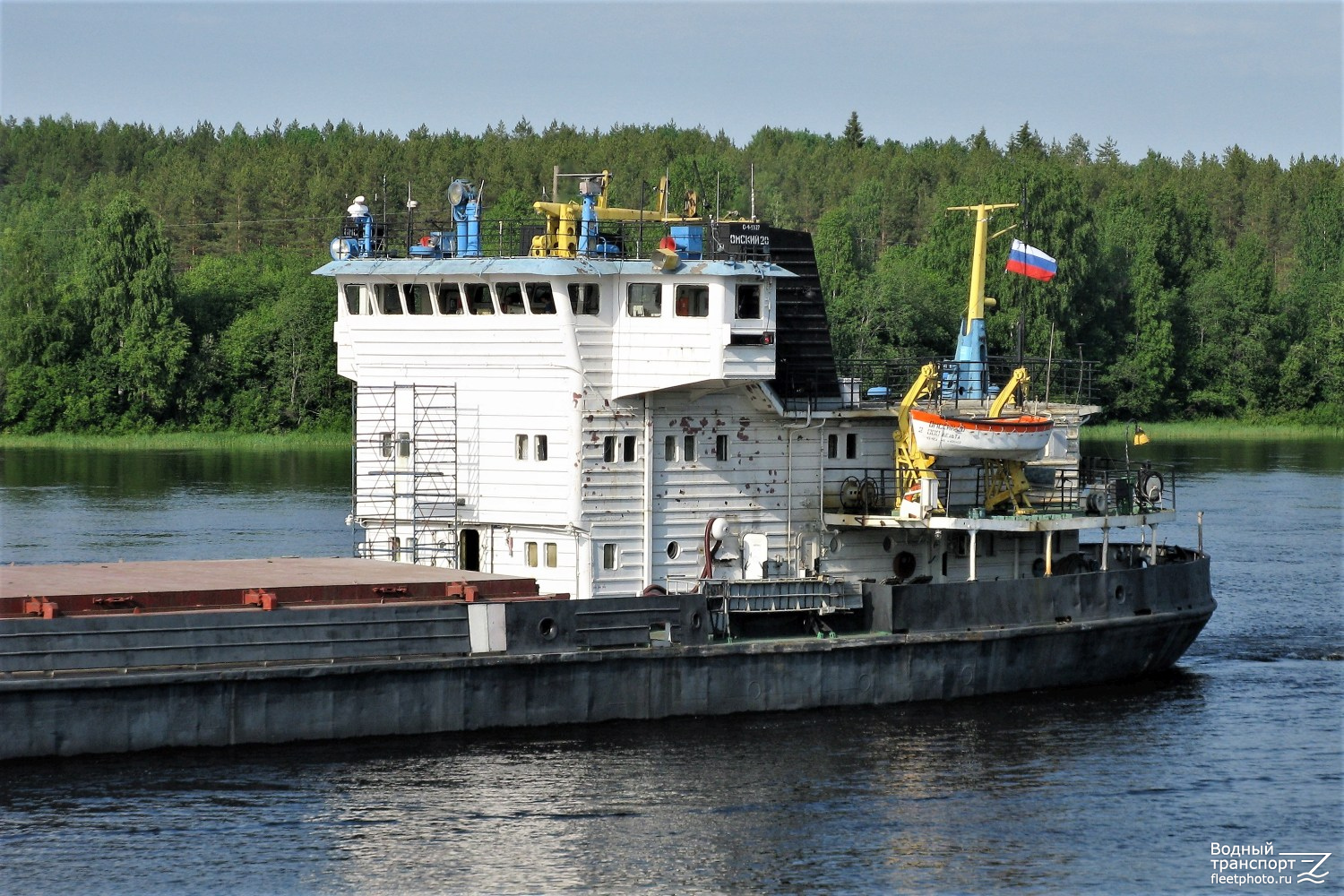 Омский-20. Vessel superstructures