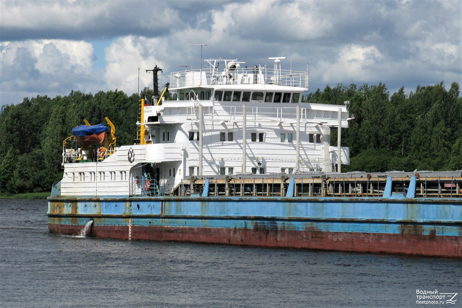 Волго-Дон 5068. Vessel superstructures