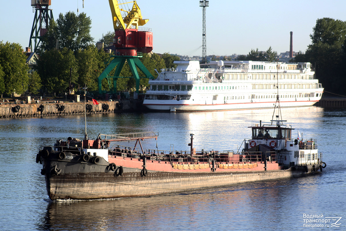 Викинг Хельги, Кола