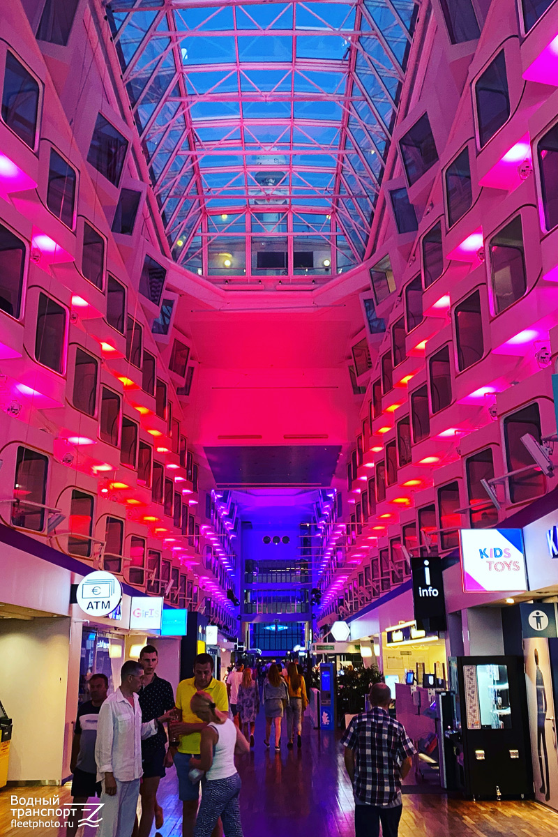 Silja Serenade. Deck views