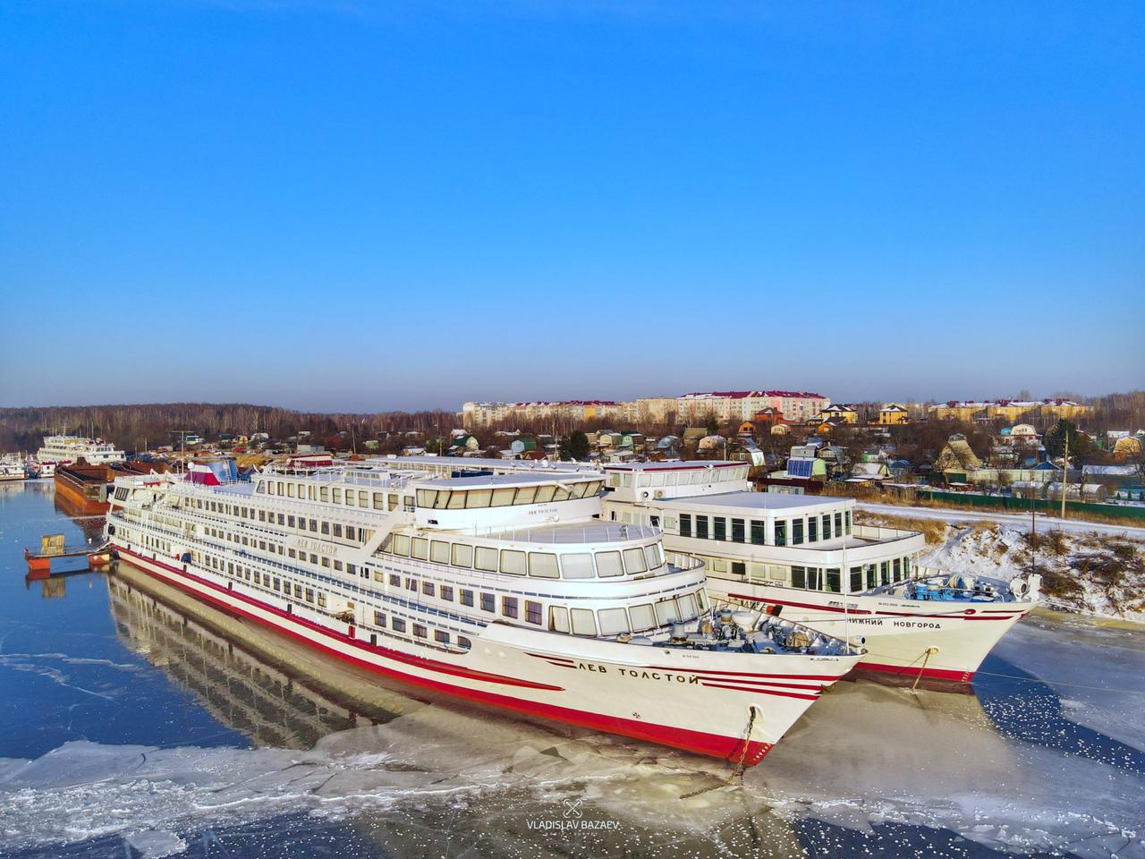 Лев Толстой, Нижний Новгород