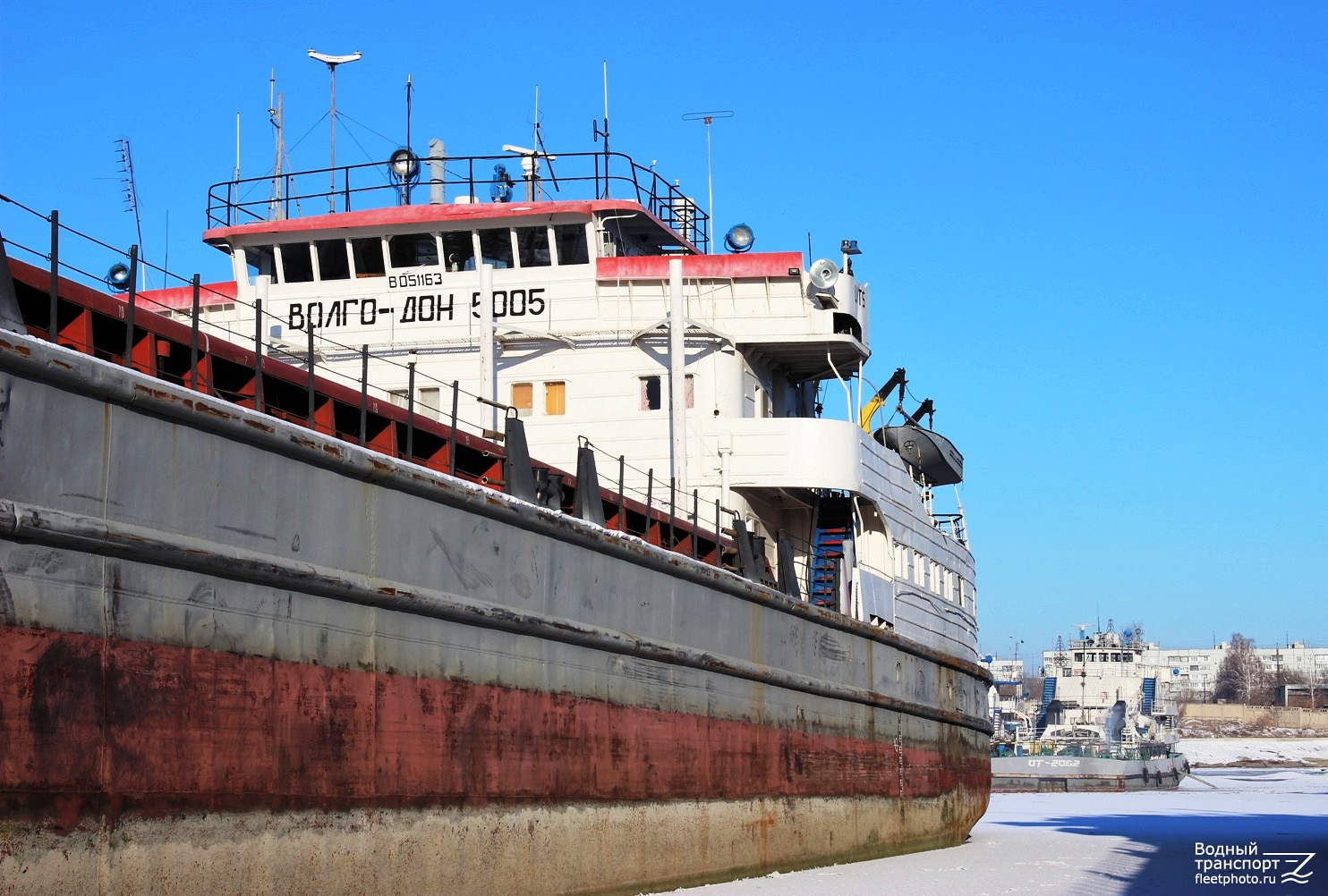 Волго-Дон 5005. Vessel superstructures