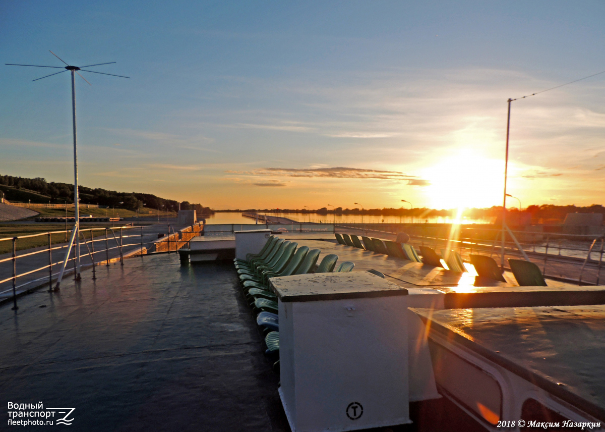 Александр Свешников. Deck views