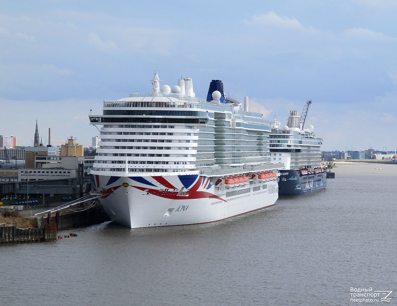 Iona, Mein Schiff 6