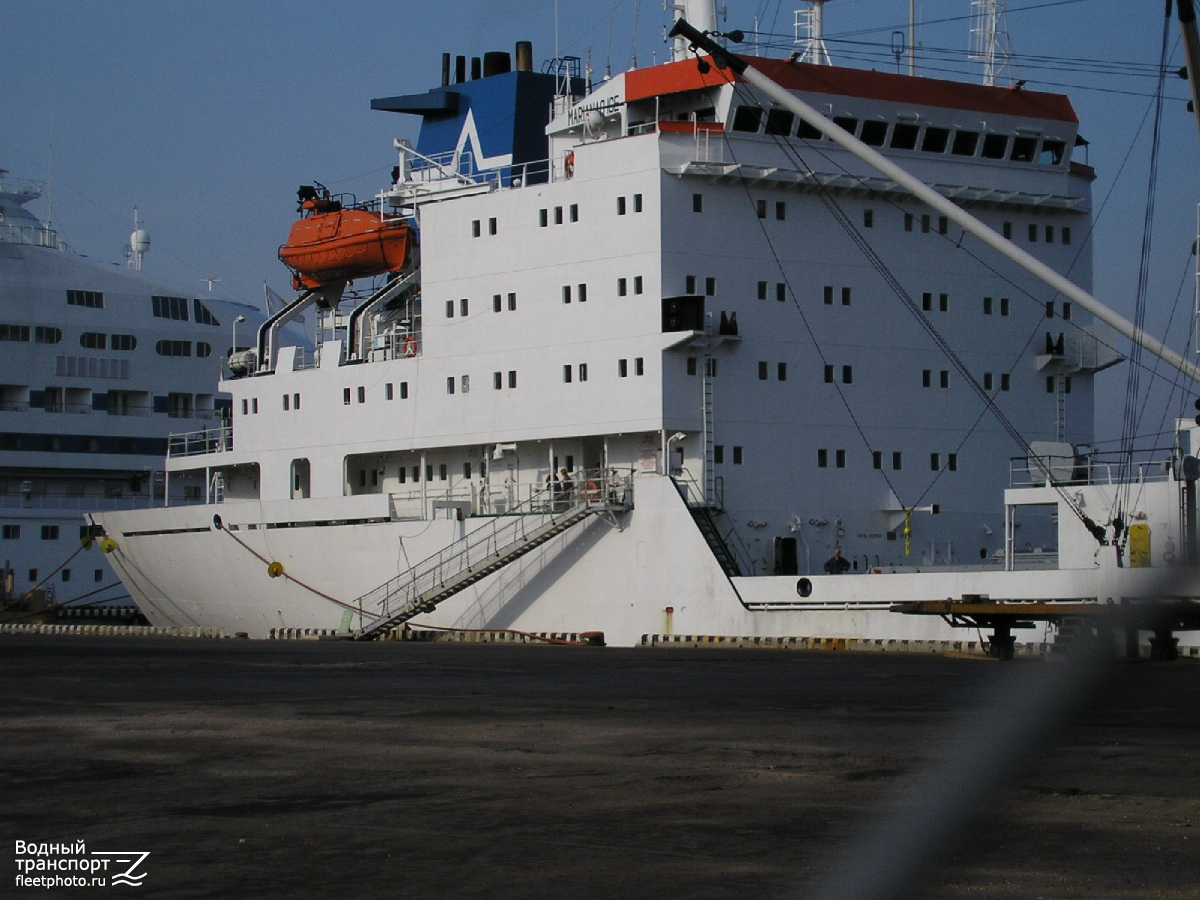 Marianao Ice. Vessel superstructures