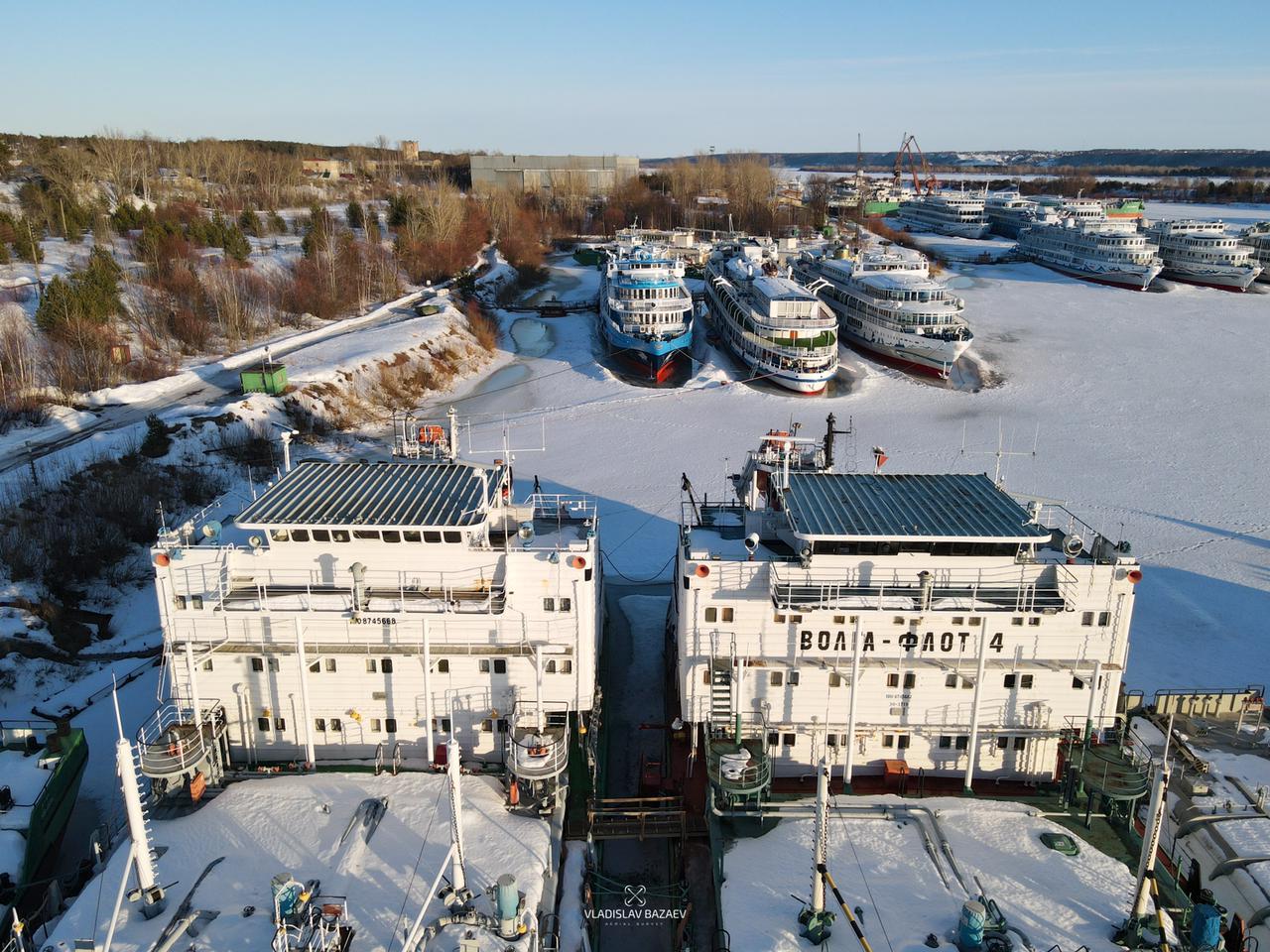 Волга-Флот 2, Волга-Флот 4. Надстройки