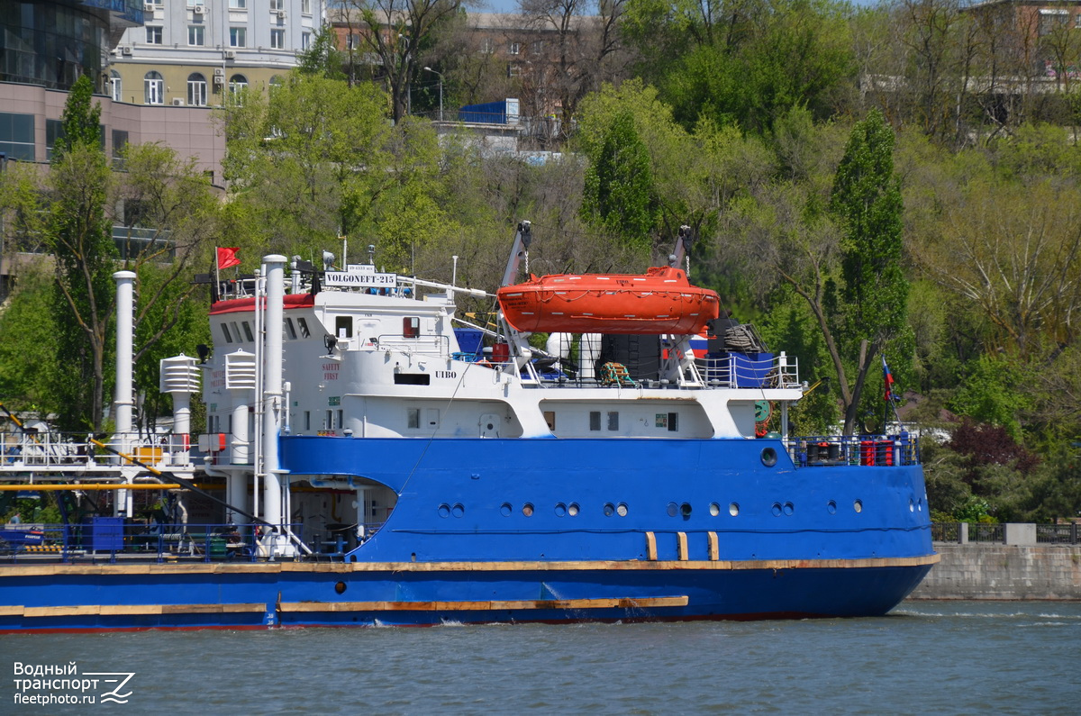 Волгонефть-215. Надстройки