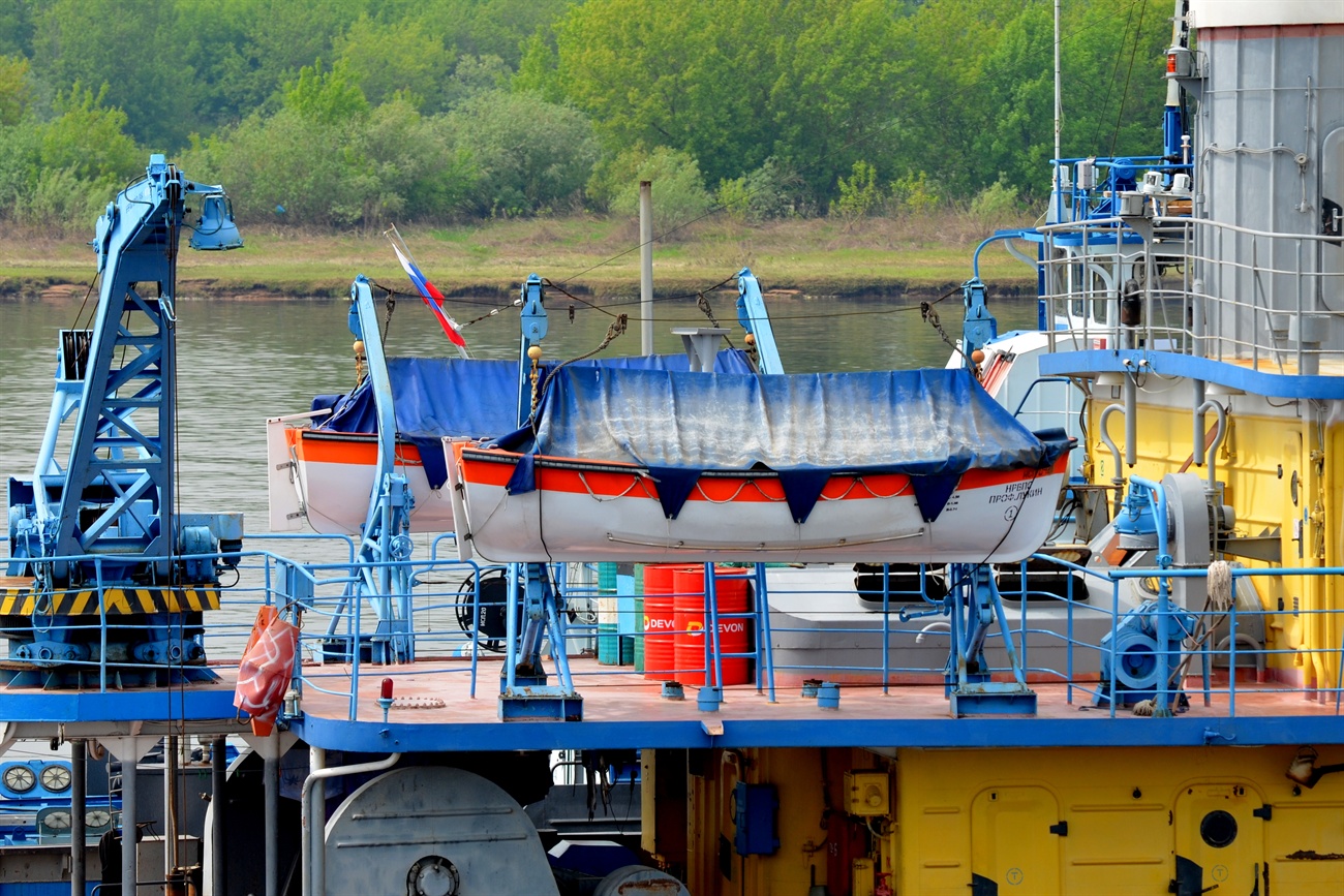 Профессор Н.В. Лукин. Lifeboats