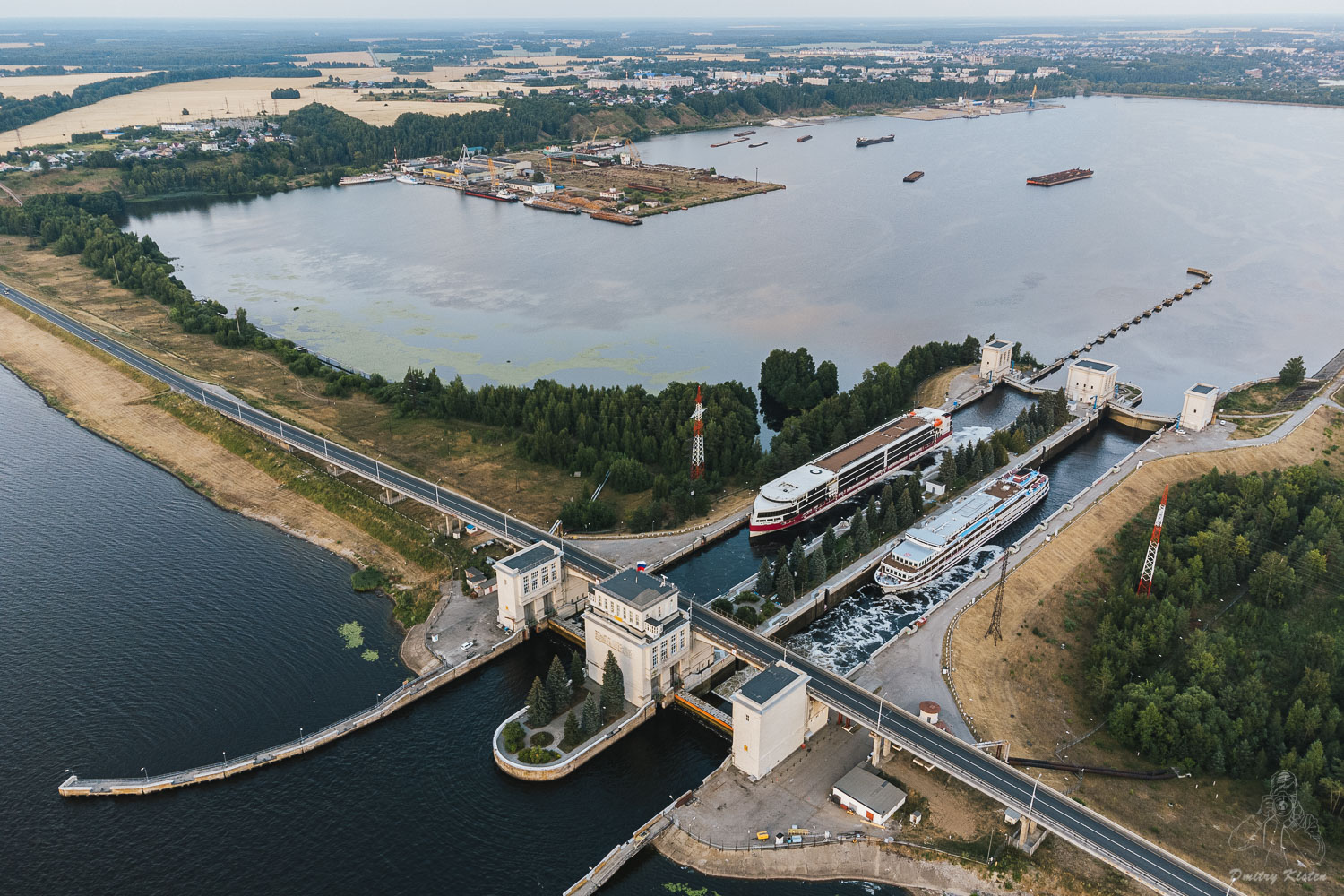 Городецкий гидроузел (шлюзы №№ 13/14 и 15/16)