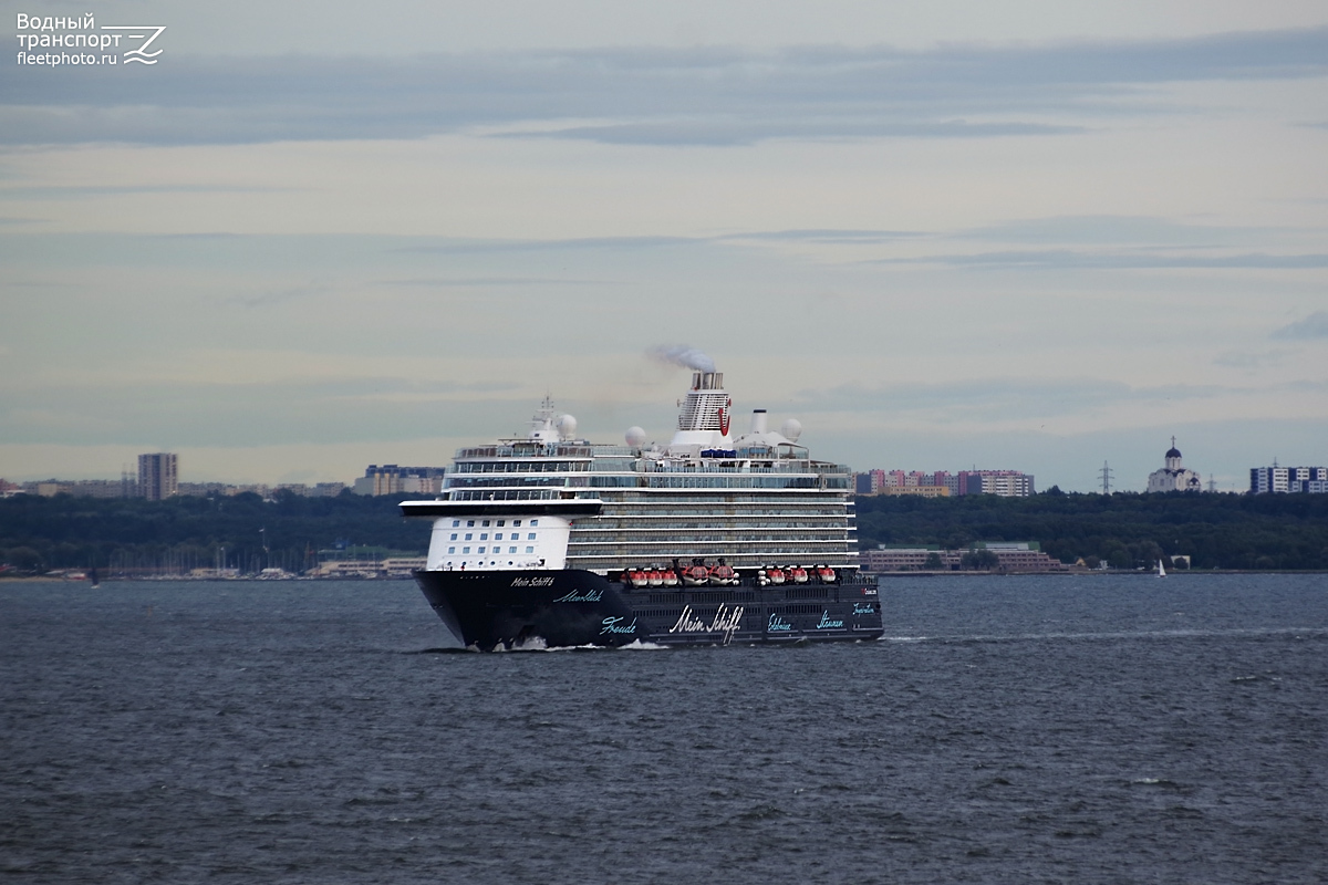 Mein Schiff 6