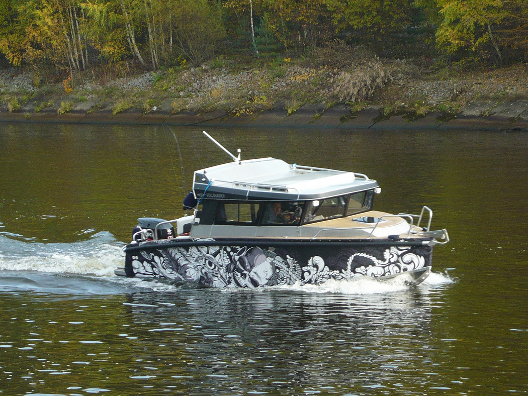 Неопознанное судно - тип Волжанка (VBOATS). Russia- Moscow Basin