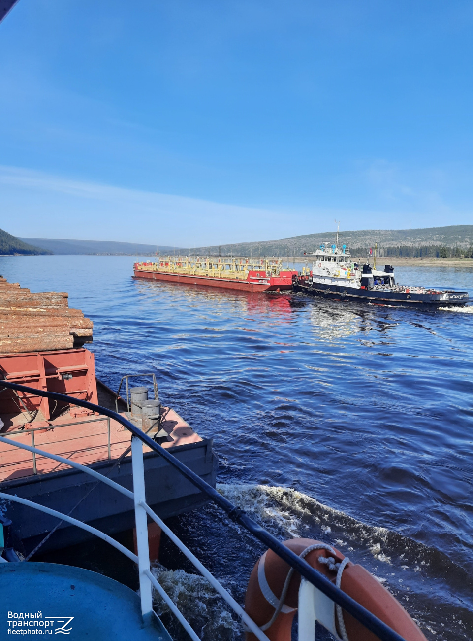 МН-2019, Капитан Воробьёв. Виды из рубок и с ходовых мостиков, Фотографии, сделанные на борту судов