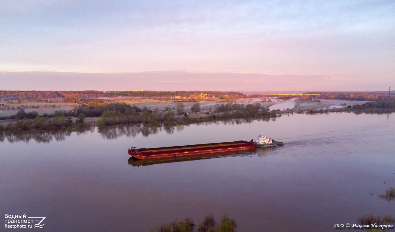 3303, Коломенский-804. Oka River