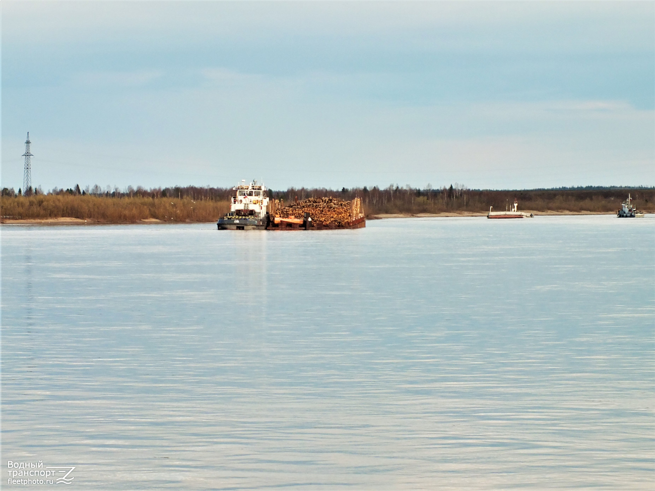 Сула. Unidentified ships