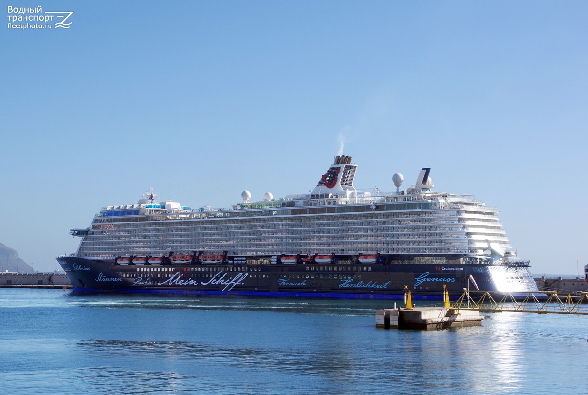 Mein Schiff 4