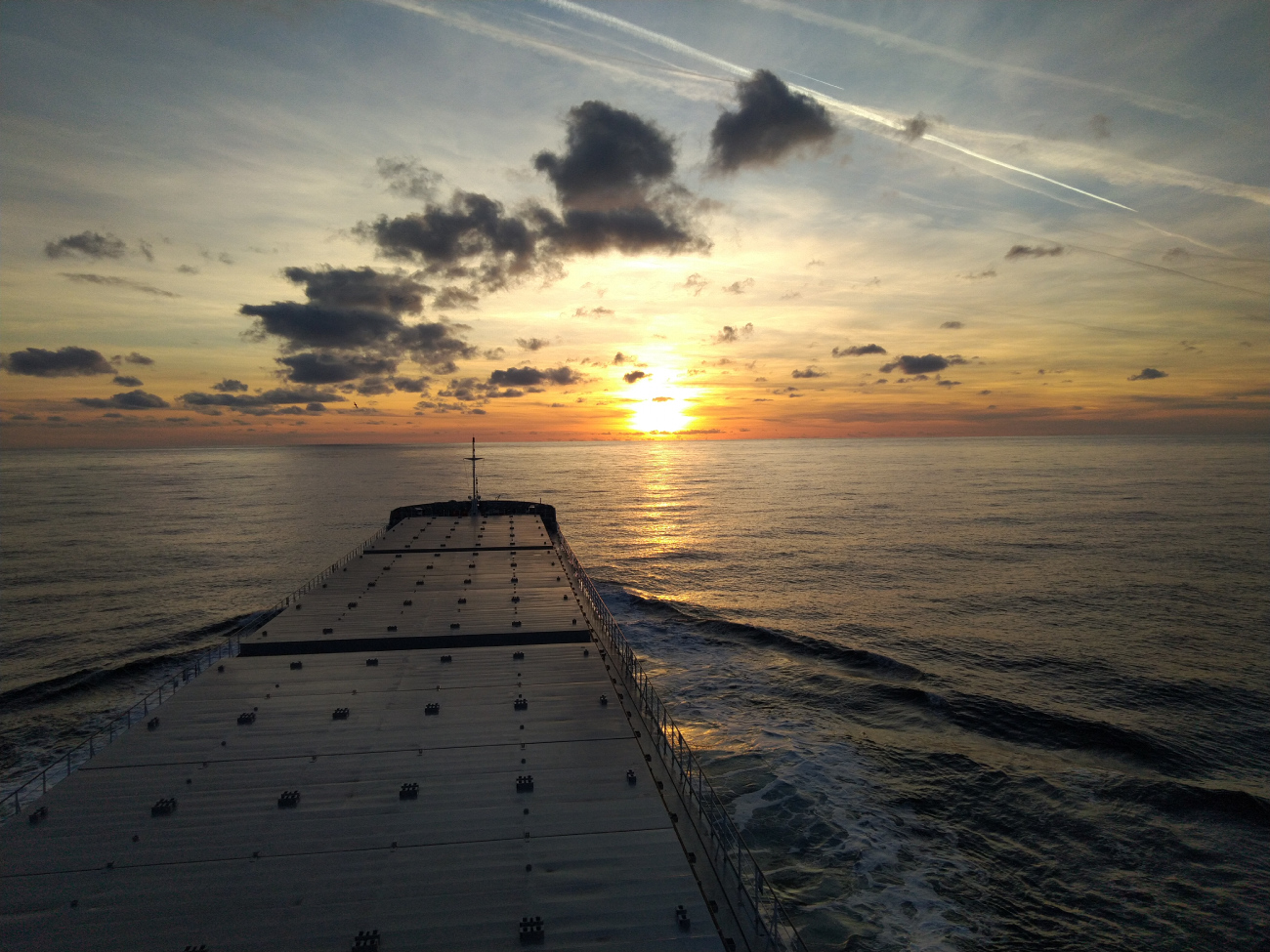 Навис-6. View from wheelhouses and bridge wings