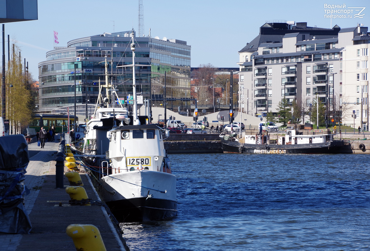 Furön, White Sand Boat