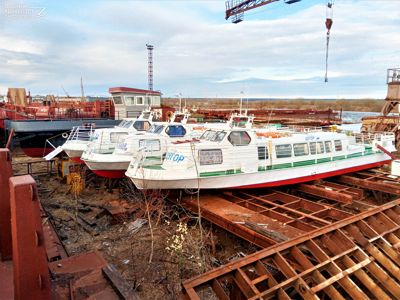 Пера, Николай Герасимов, Щугор. Unidentified ships