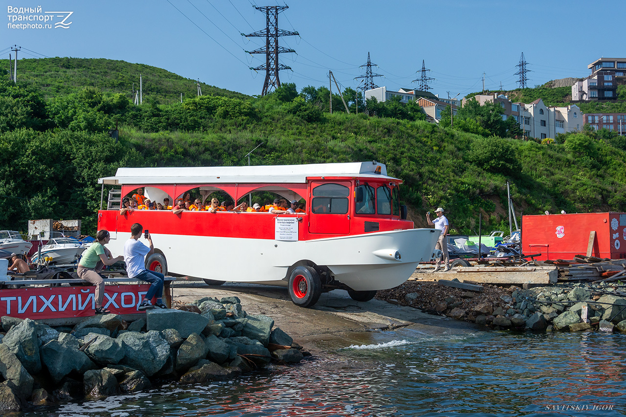 Trolleyboat