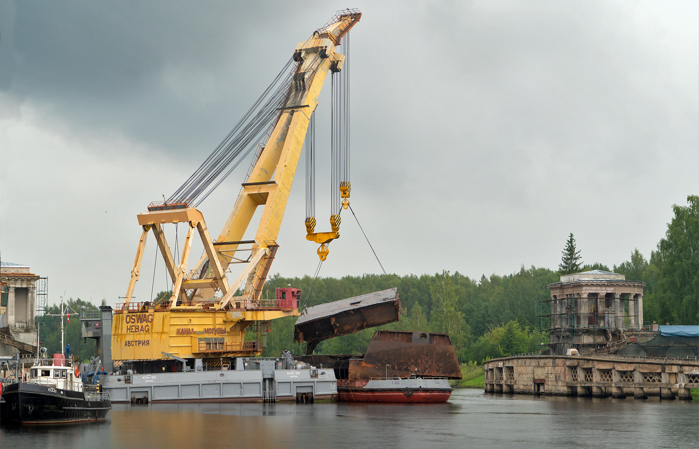 Лось, КПЛ-351, Т-303, Неопознанный понтон - причал Устье