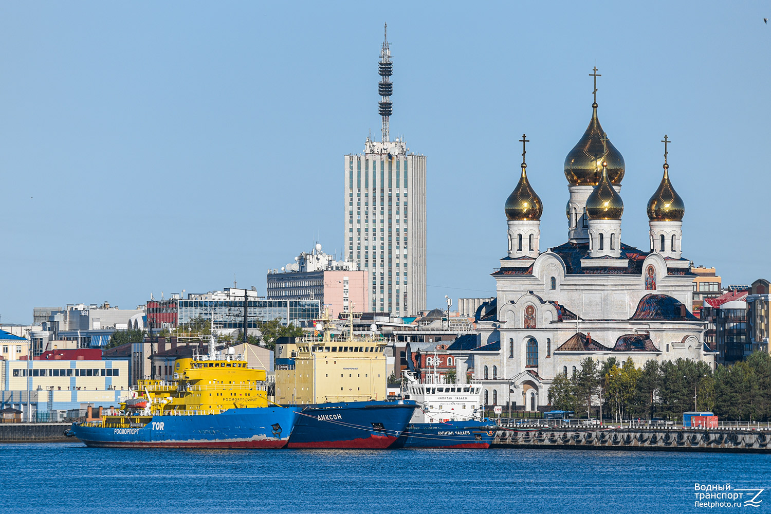 Тор, Диксон, Капитан Чадаев