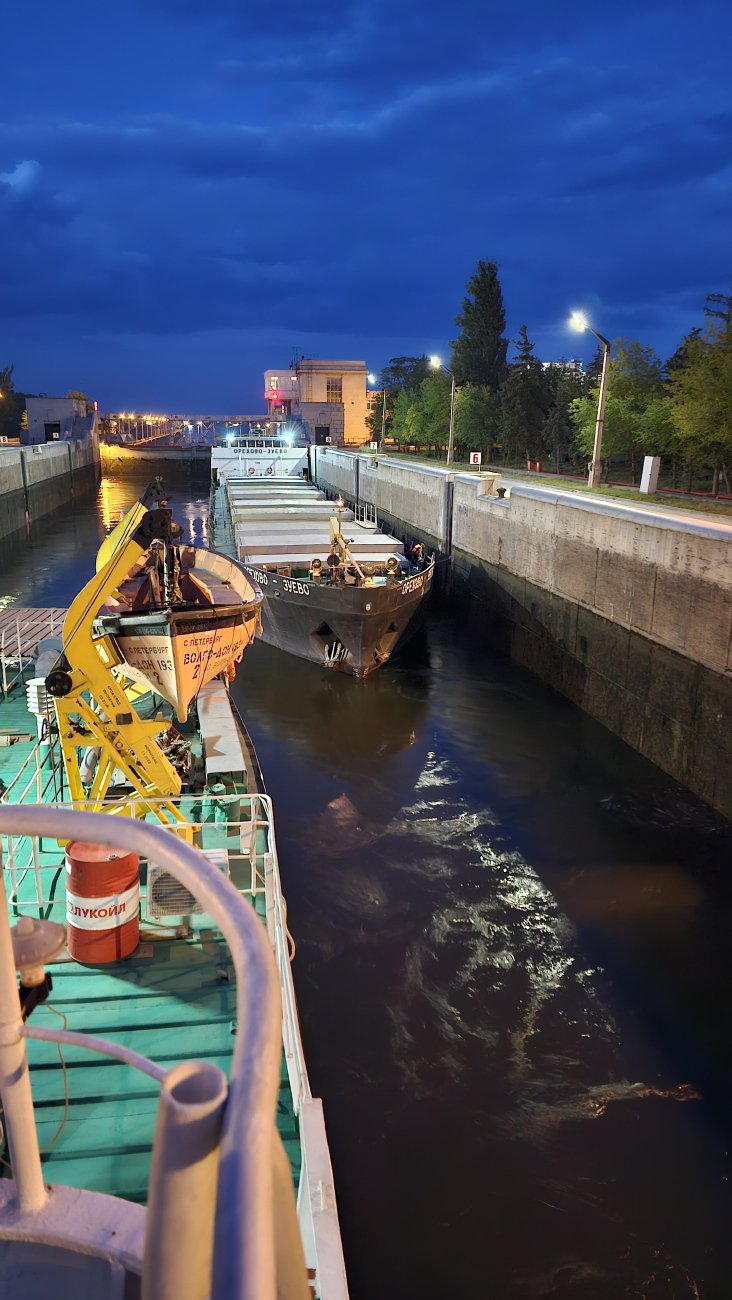 Орехово-Зуево. View from wheelhouses and bridge wings