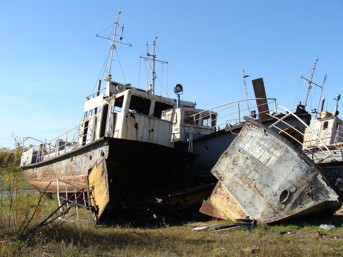 Зенит. Unidentified ships