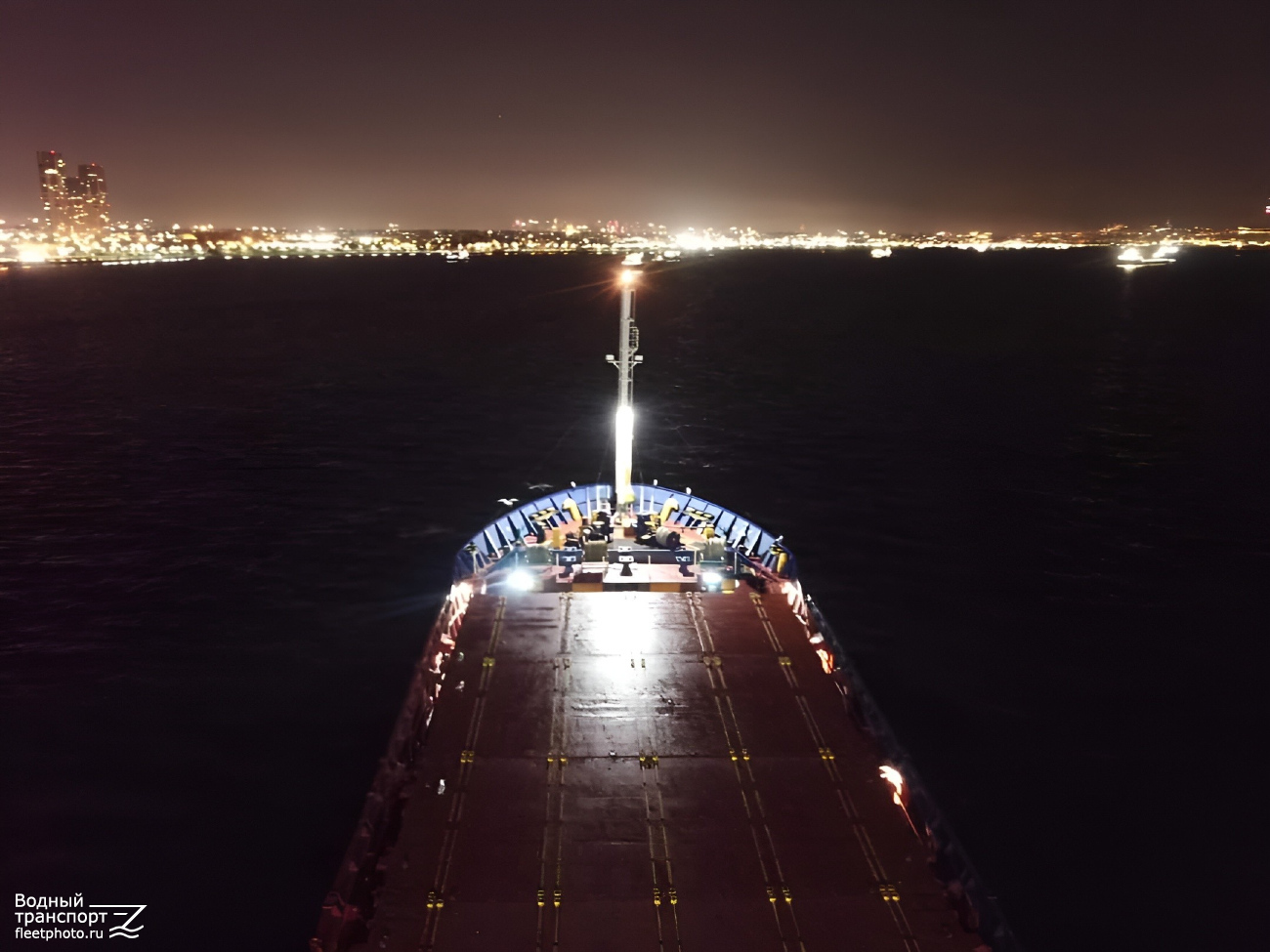 Ilyas Konan. View from wheelhouses and bridge wings, Deck views