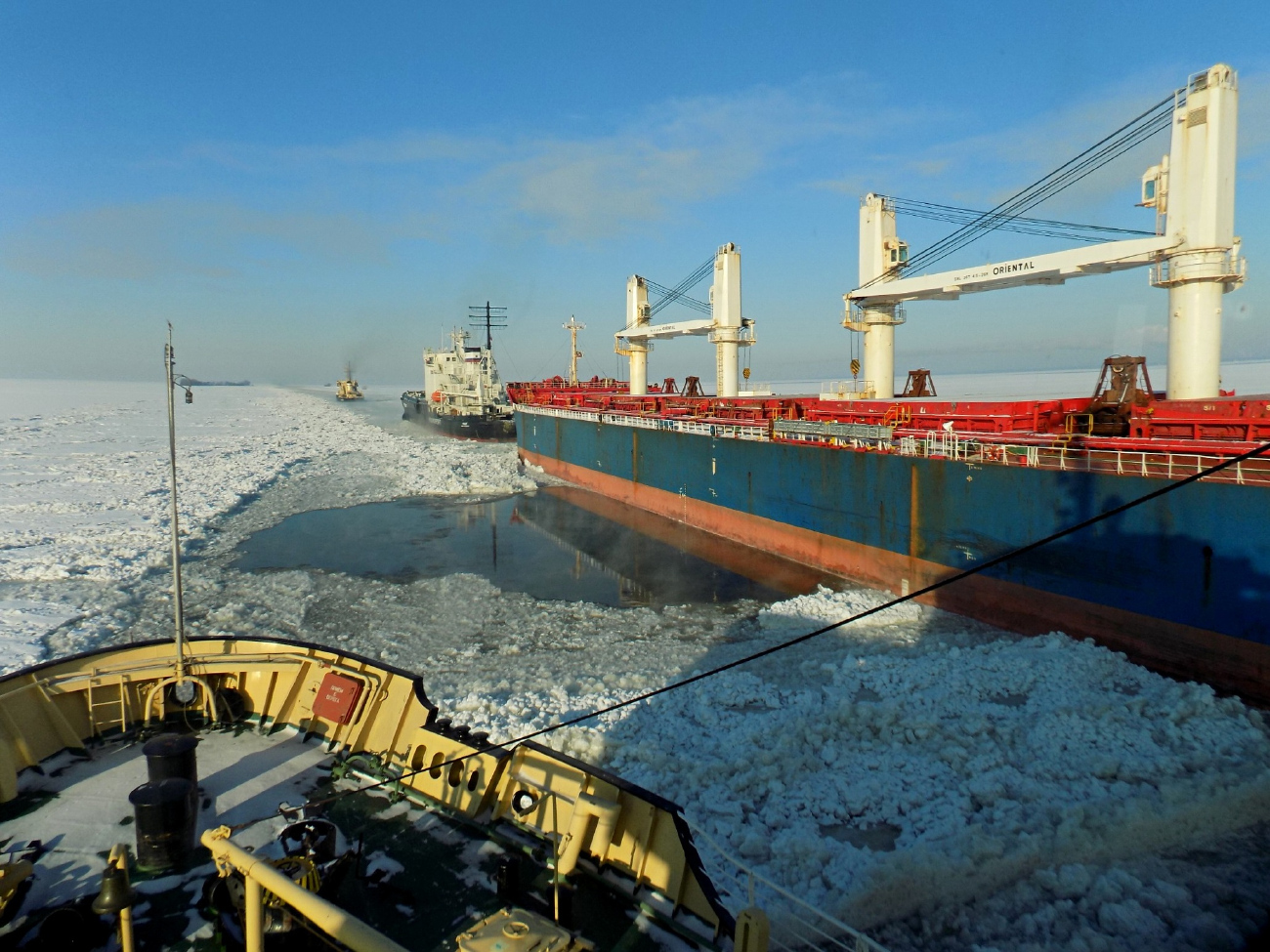 Семён Дежнёв, Иван Крузенштерн, Мудьюг, SW Prosperous. View from wheelhouses and bridge wings