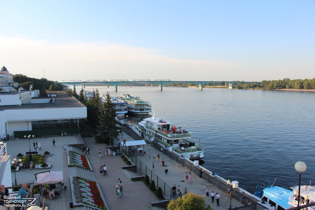 Поручик Ржевский. Ярославль, Горьковское водохранилище