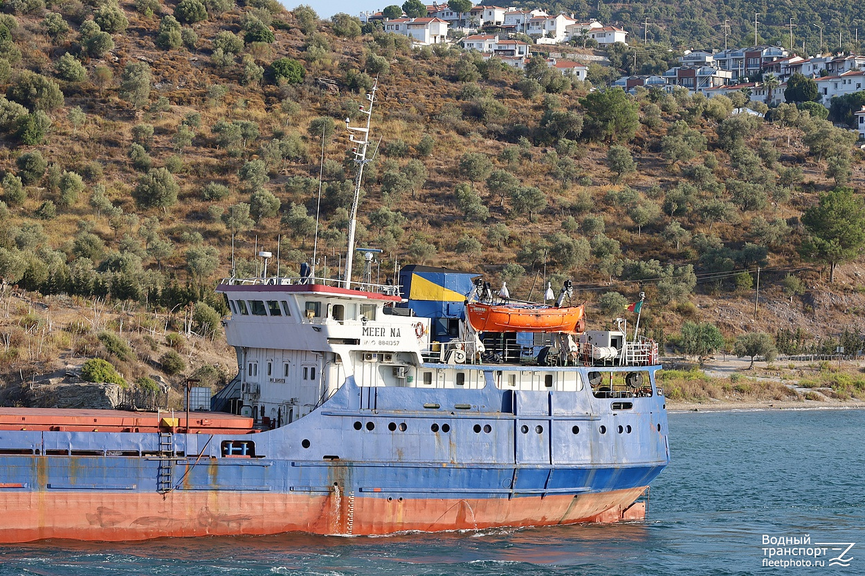 Meer Na. Vessel superstructures