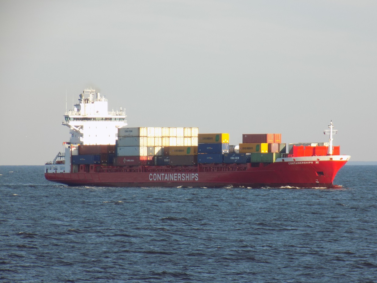 Containerships VI