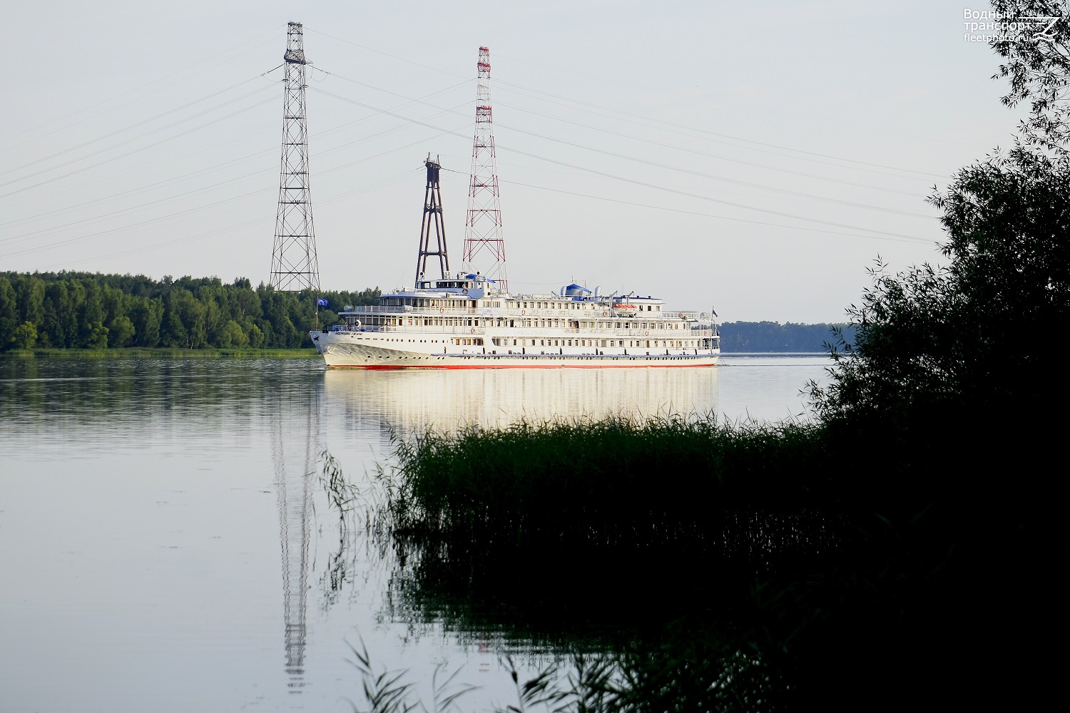 Космонавт Гагарин