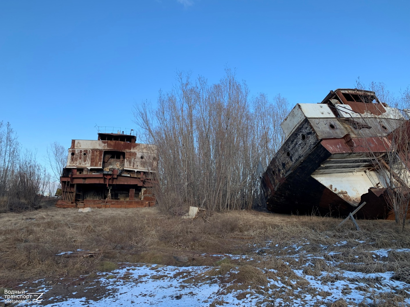 Vessel superstructures, Russia - Lena Basin