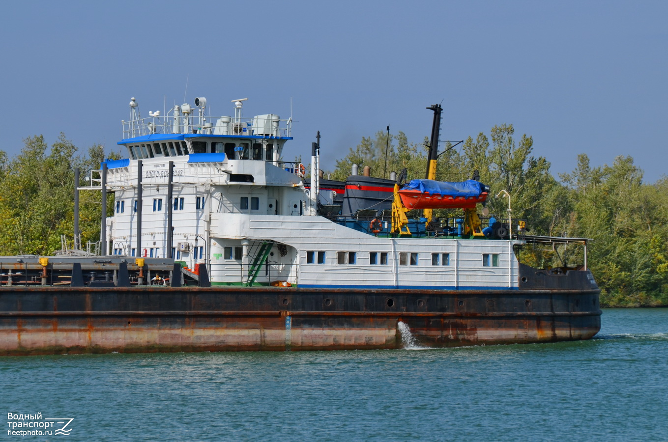 Волго-Дон 5048. Vessel superstructures