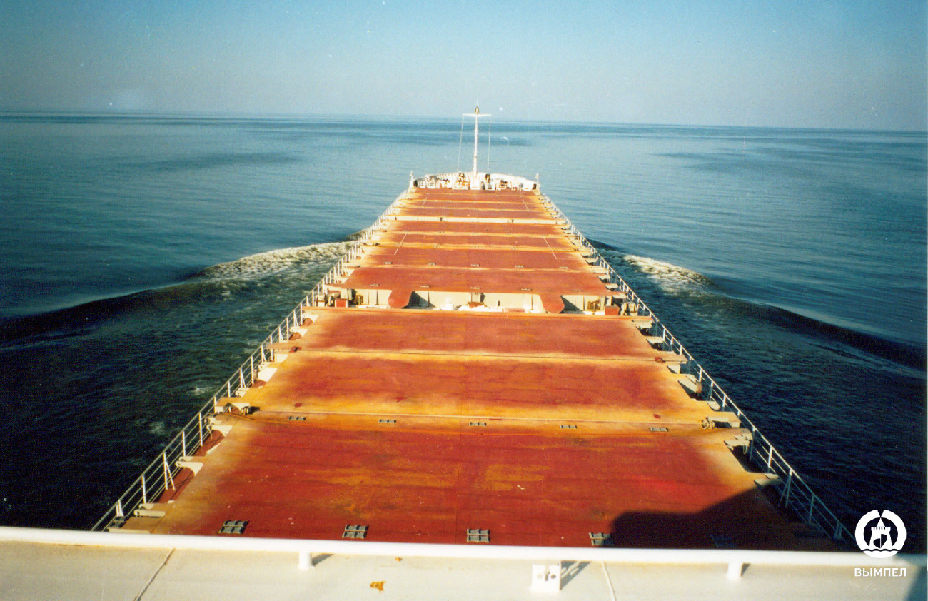 Святой Апостол Андрей. View from wheelhouses and bridge wings, Deck views