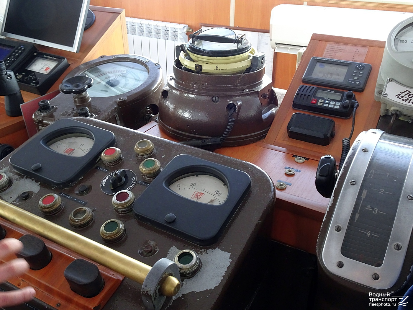 Н.А. Некрасов. Wheelhouses, Control panels